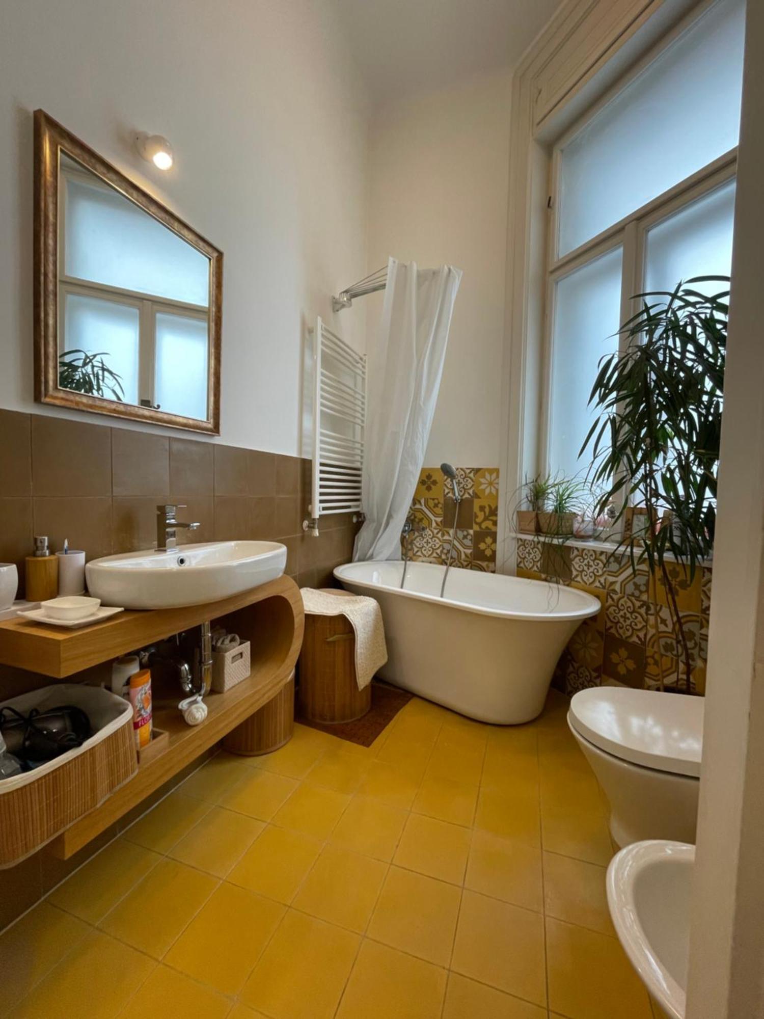 Amber Pearl Apartment 2 Rooms And 2 Bathrooms At Kalvin Square Budapest Exterior photo