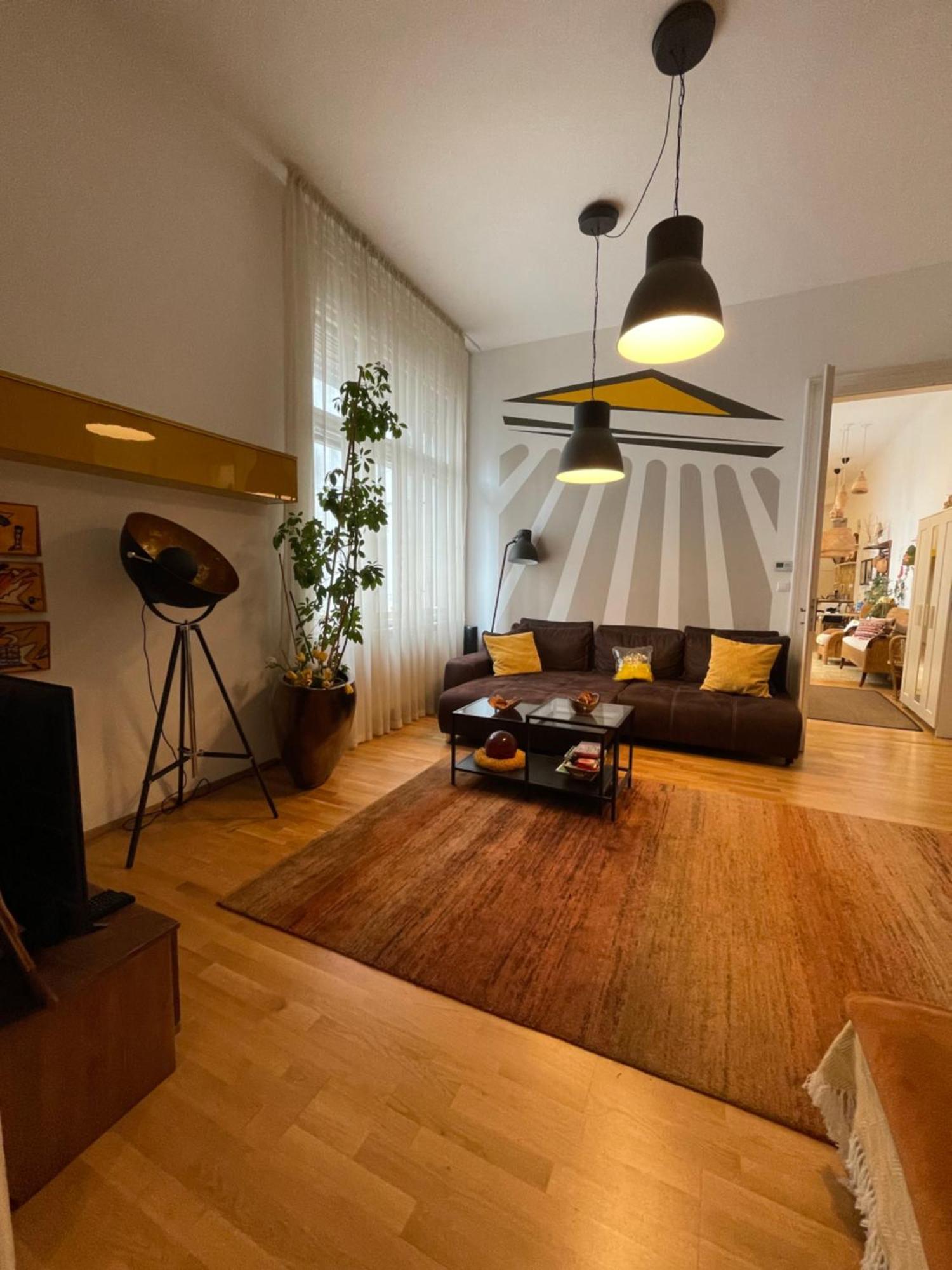 Amber Pearl Apartment 2 Rooms And 2 Bathrooms At Kalvin Square Budapest Exterior photo
