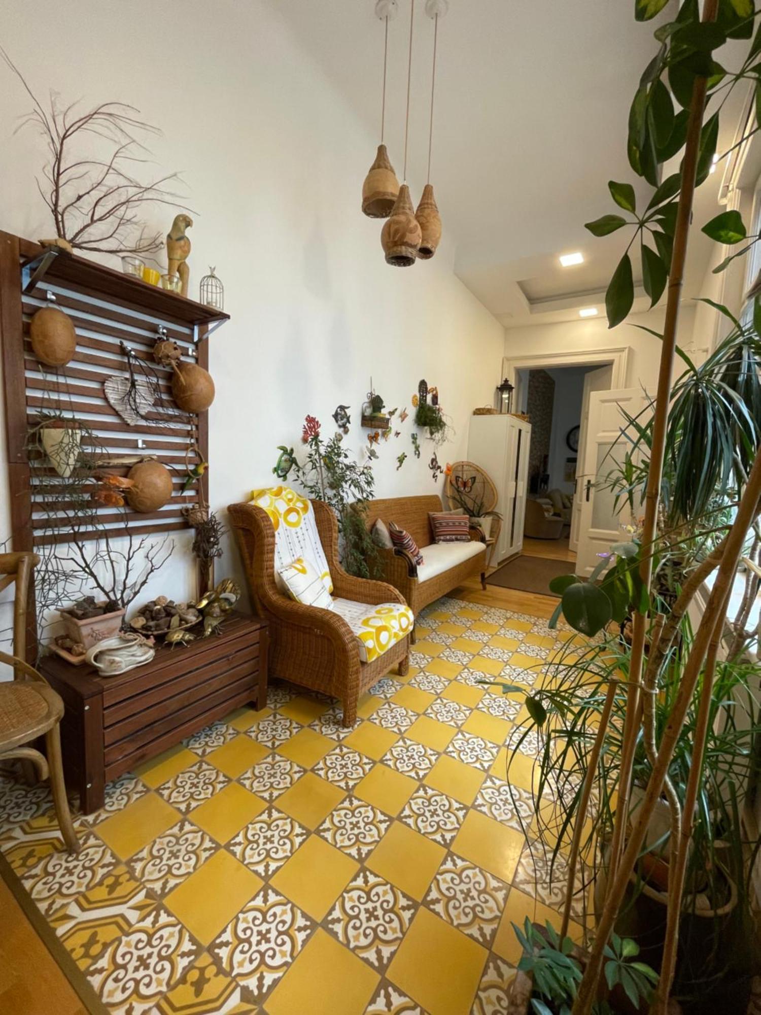 Amber Pearl Apartment 2 Rooms And 2 Bathrooms At Kalvin Square Budapest Exterior photo